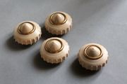Lot de 4 boutons blancs